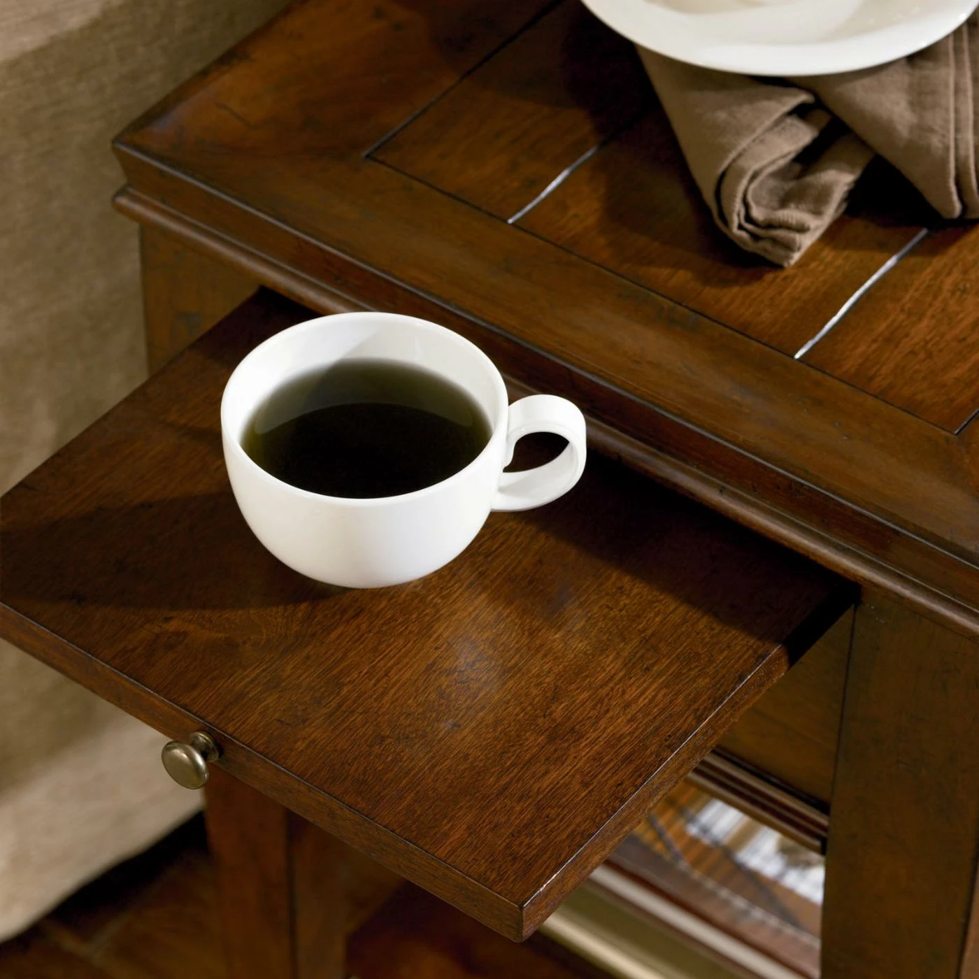 Best Pirce 🛒 Rectangle End Tables & Side Tables Hammary Sunset Valley Chairside Table - Rich Mahogany 😍 - Image 3