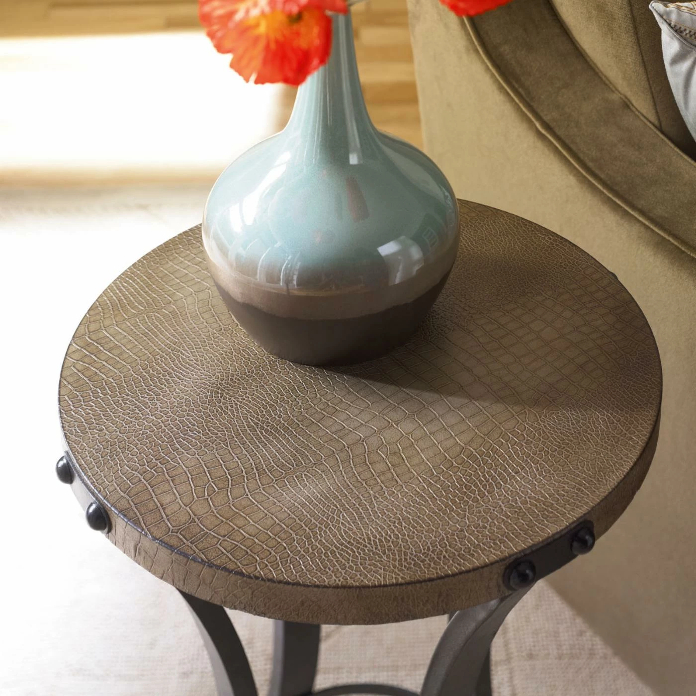 Deals 🎁 Round End Tables & Side Tables Hammary Hidden Treasures Round Metal Accent Table 👏 - Image 2