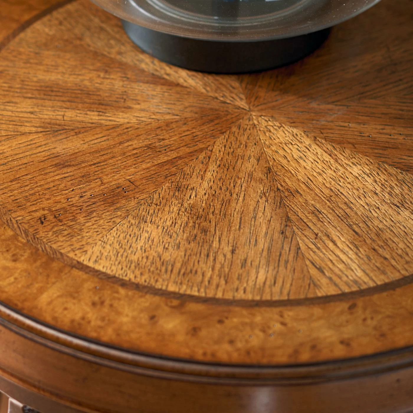 Brand new β€οΈ Round End Tables & Side Tables Hammary Hidden Treasures Round Lamp Table - Light Brown π - Image 2