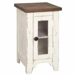 Brand new 👏 Rectangle End Tables & Side Tables Signature Design By Ashley Wystfield Chairside End Table 🎉